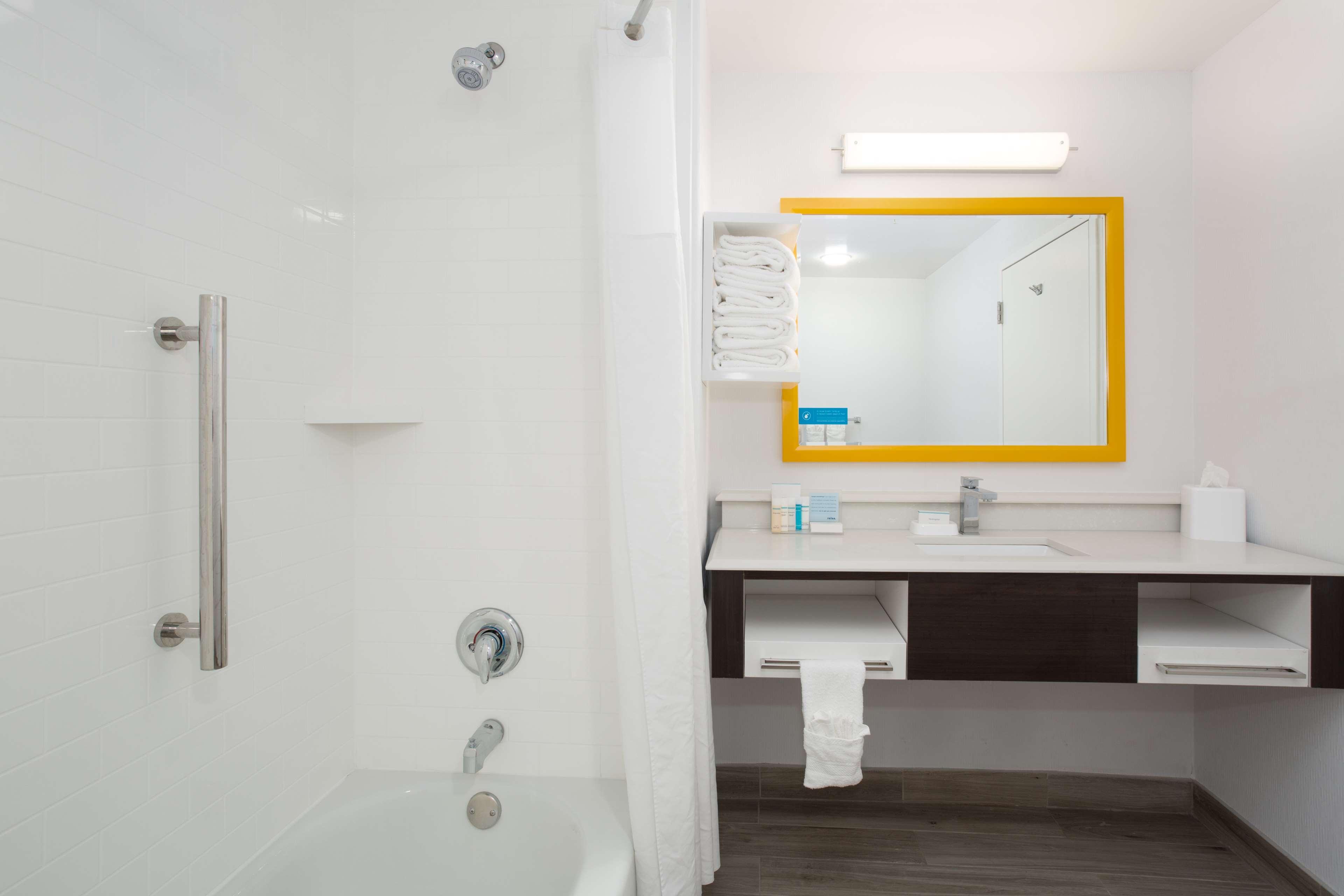 Hampton Inn & Suites Паркър Екстериор снимка