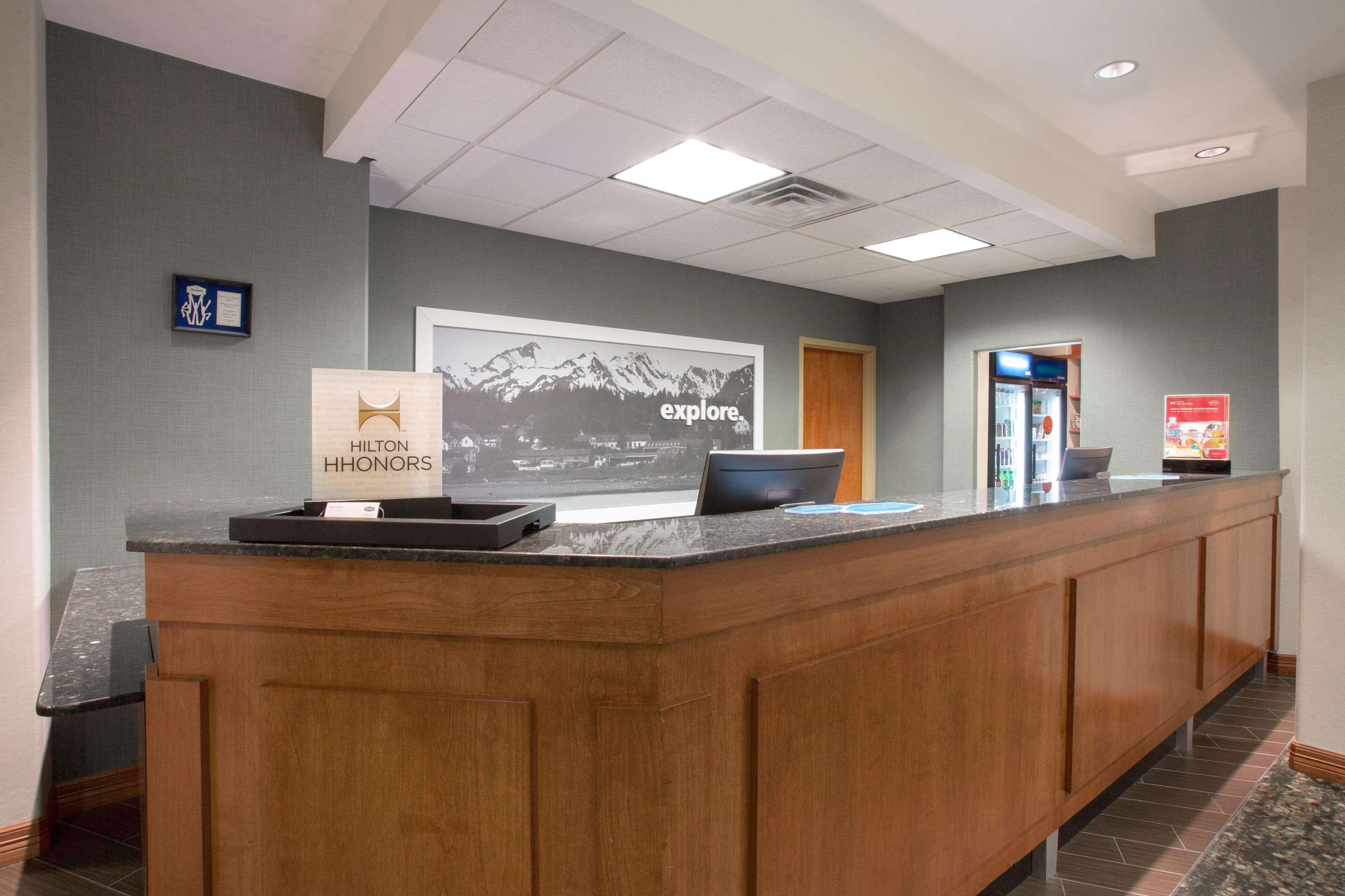 Hampton Inn & Suites Паркър Екстериор снимка
