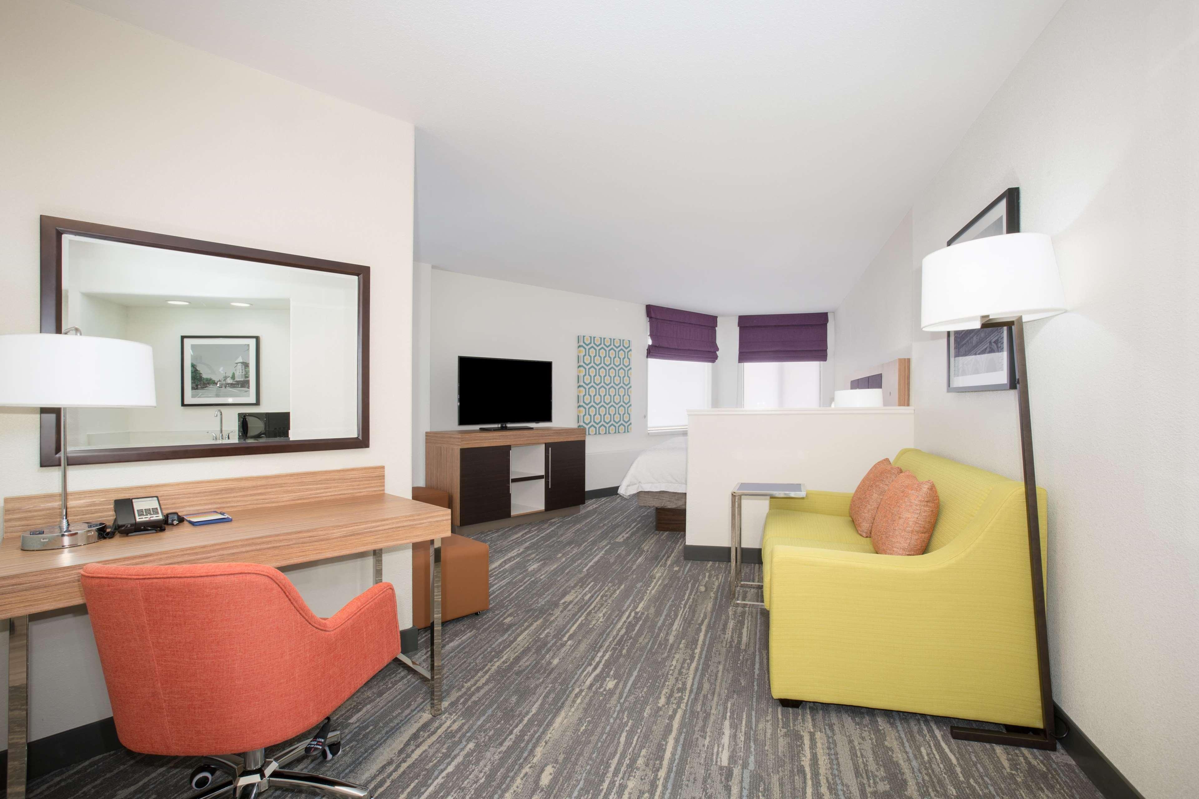 Hampton Inn & Suites Паркър Екстериор снимка