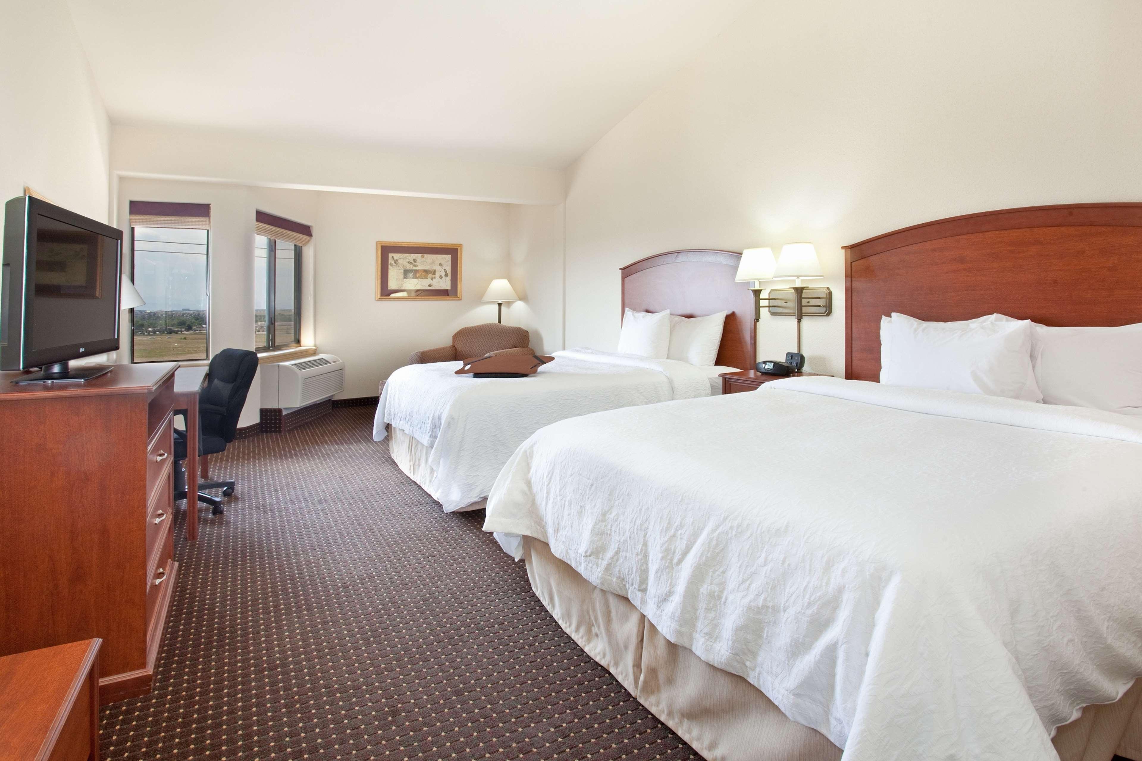 Hampton Inn & Suites Паркър Екстериор снимка