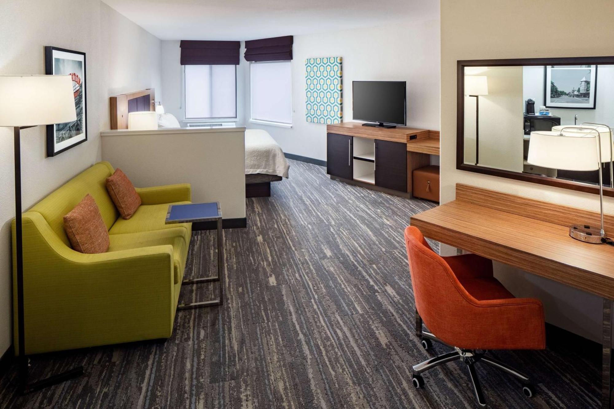Hampton Inn & Suites Паркър Екстериор снимка
