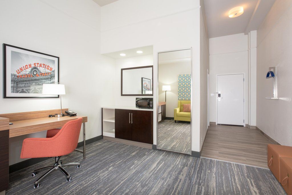 Hampton Inn & Suites Паркър Екстериор снимка